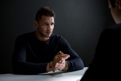 Prawo tymczasowo aresztowanego do kontaktu z obrońcą